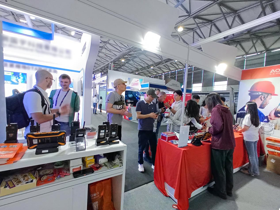 MWC上海——遨游通讯展位